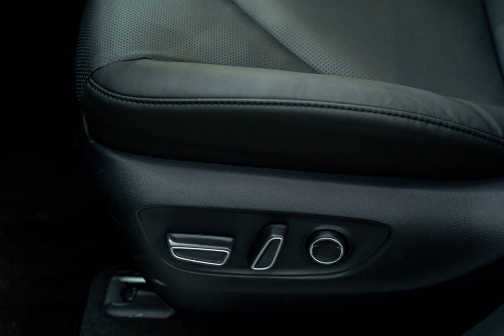 Toyota Highlander Premium 2.0 АКП