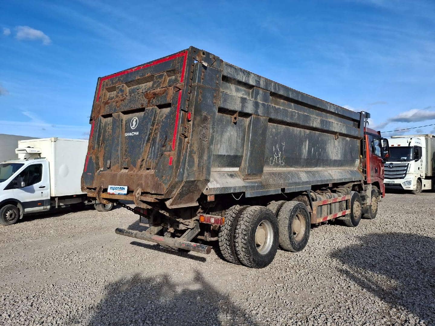 Shacman SX33186V366,  181 760 км, 2024 года в лизинг