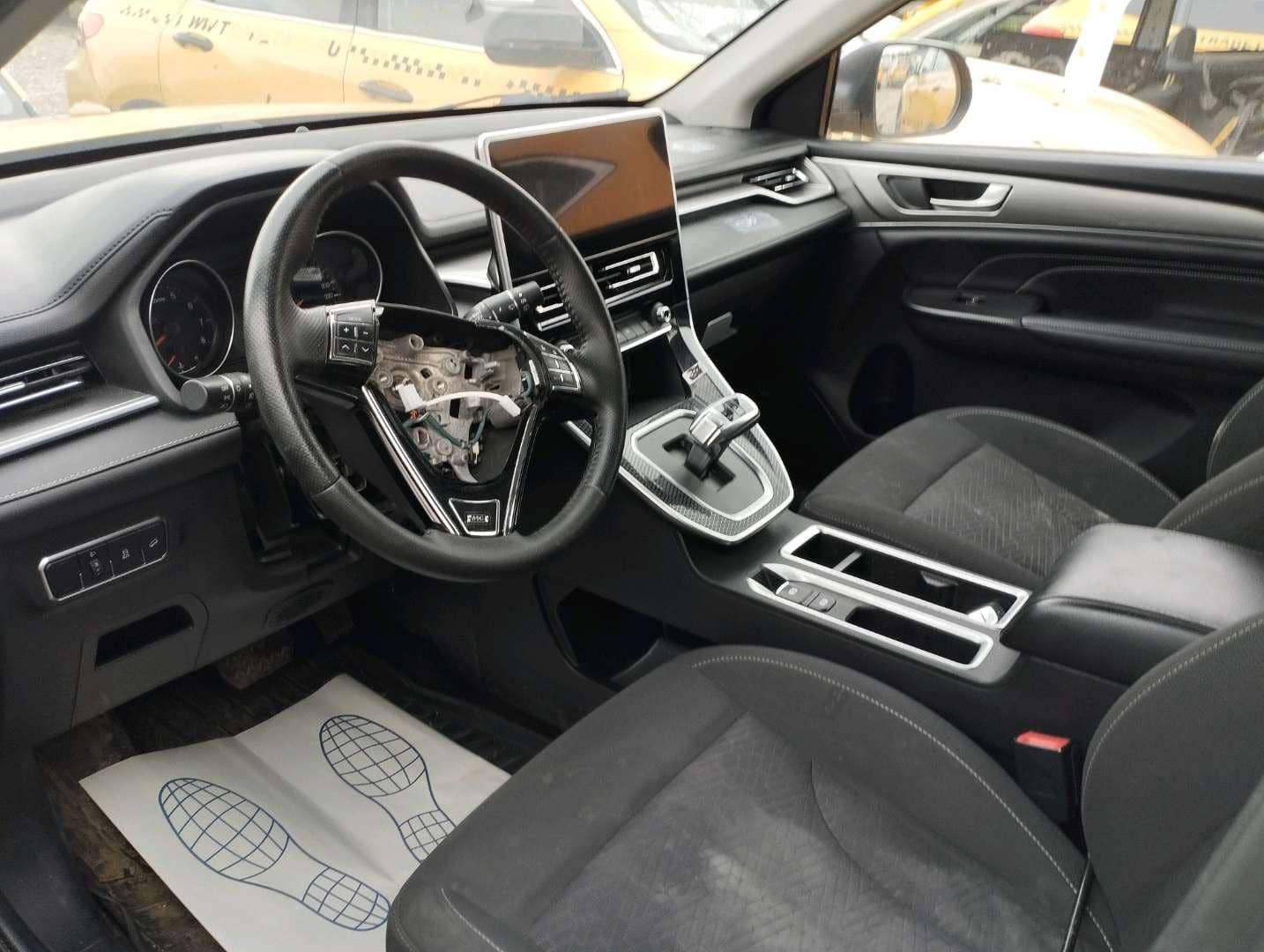 Haval M6,  166 802 км, 2023 года в лизинг