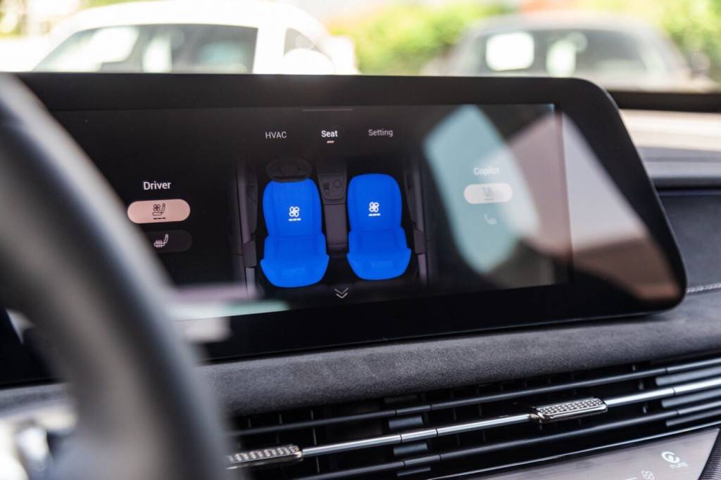 EXEED LX Premium 1.6T 7DCT AWD