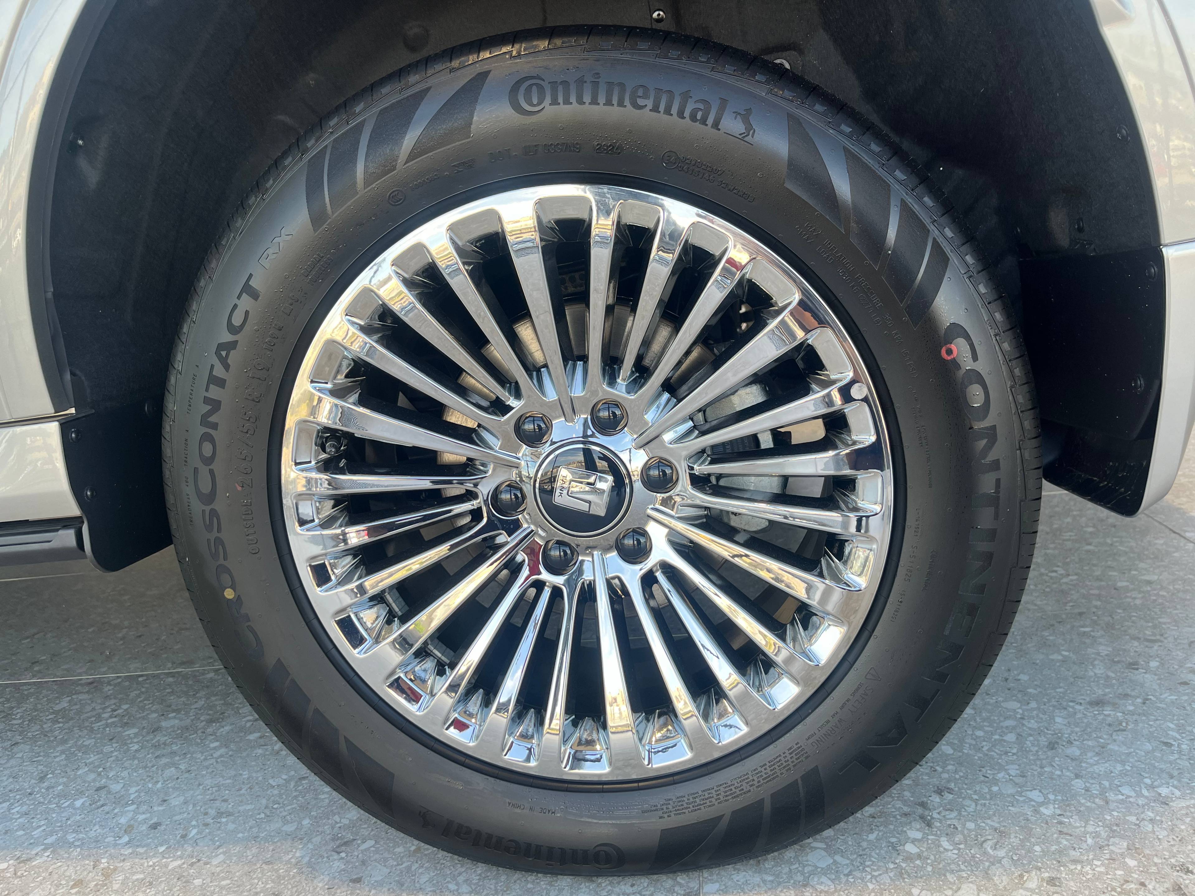 Tank 500 Premium 3.0 9AT 4WD