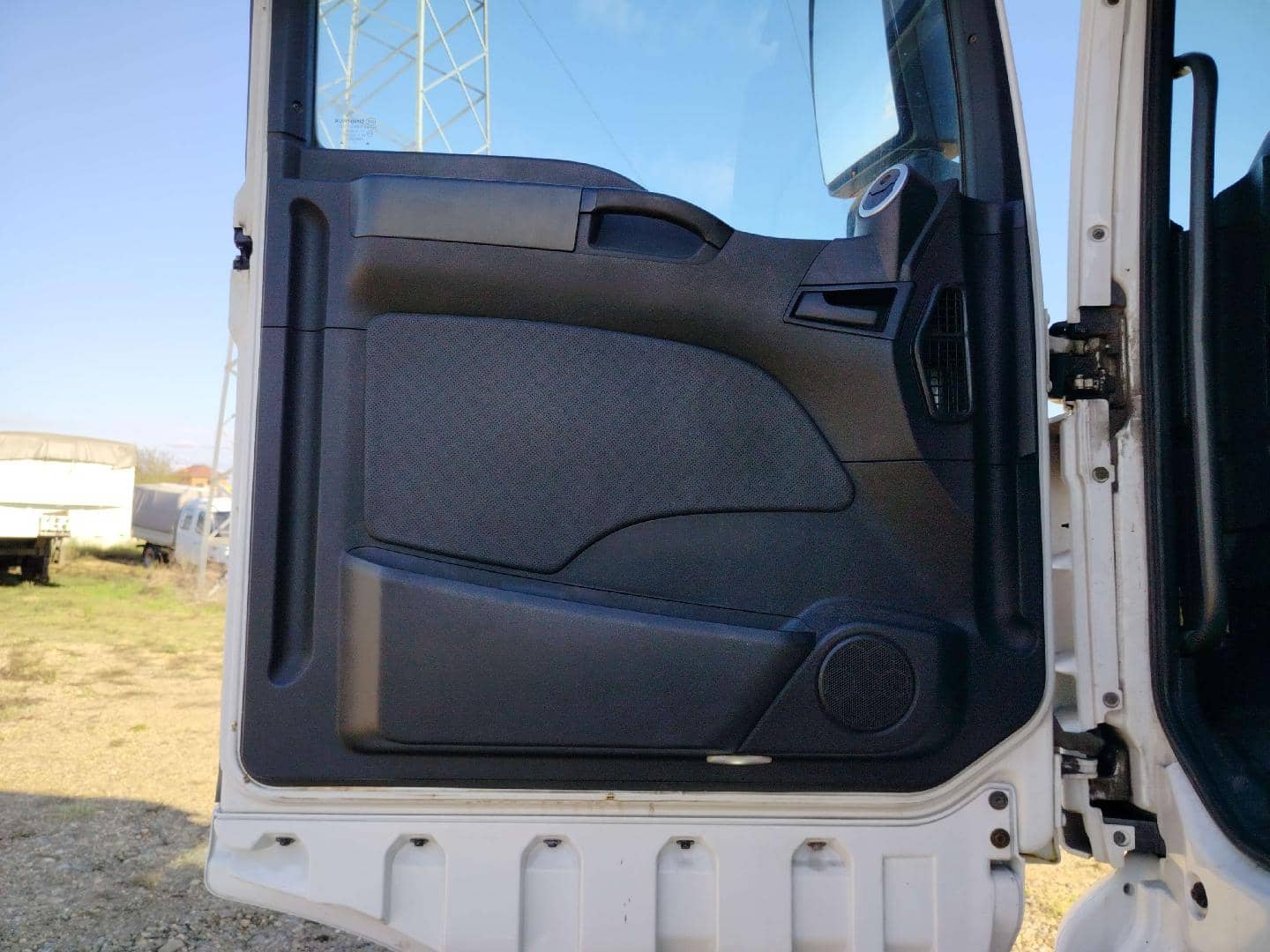 Sitrak C7H 4x2 ZZ4186V361HE,  500 000 км, 2022 года в лизинг
