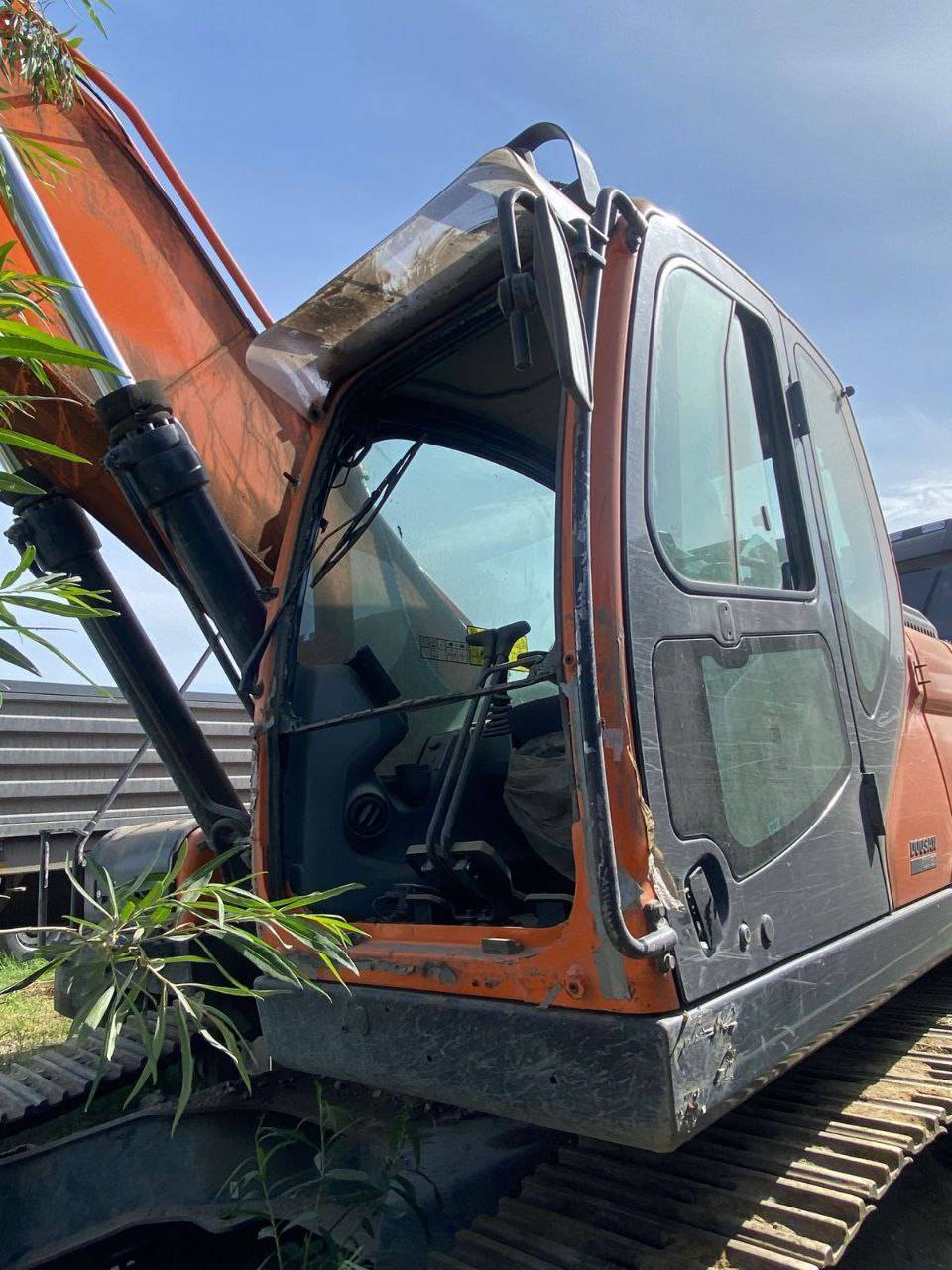 DOOSAN/DEVELON DX225LCA-7M