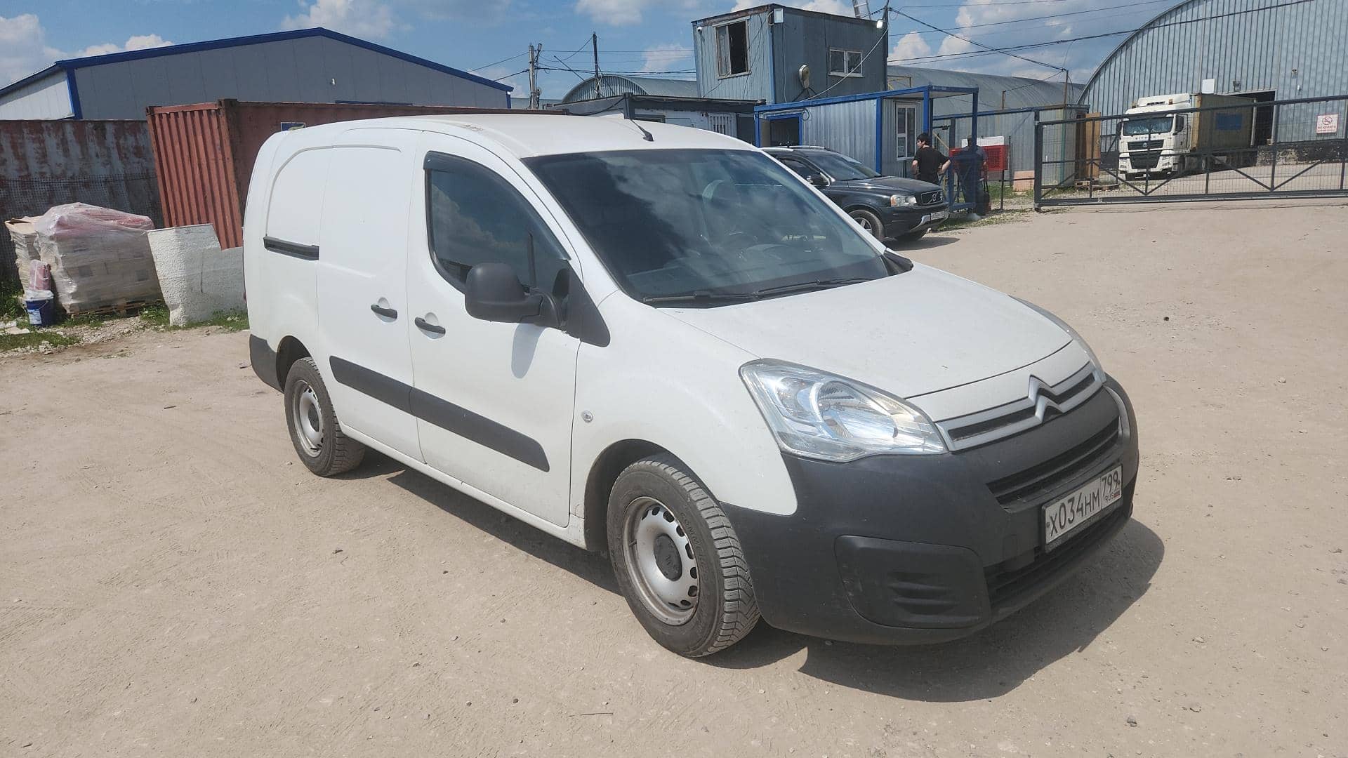 Citroen Berlingo,  216 346 км, 2018 года