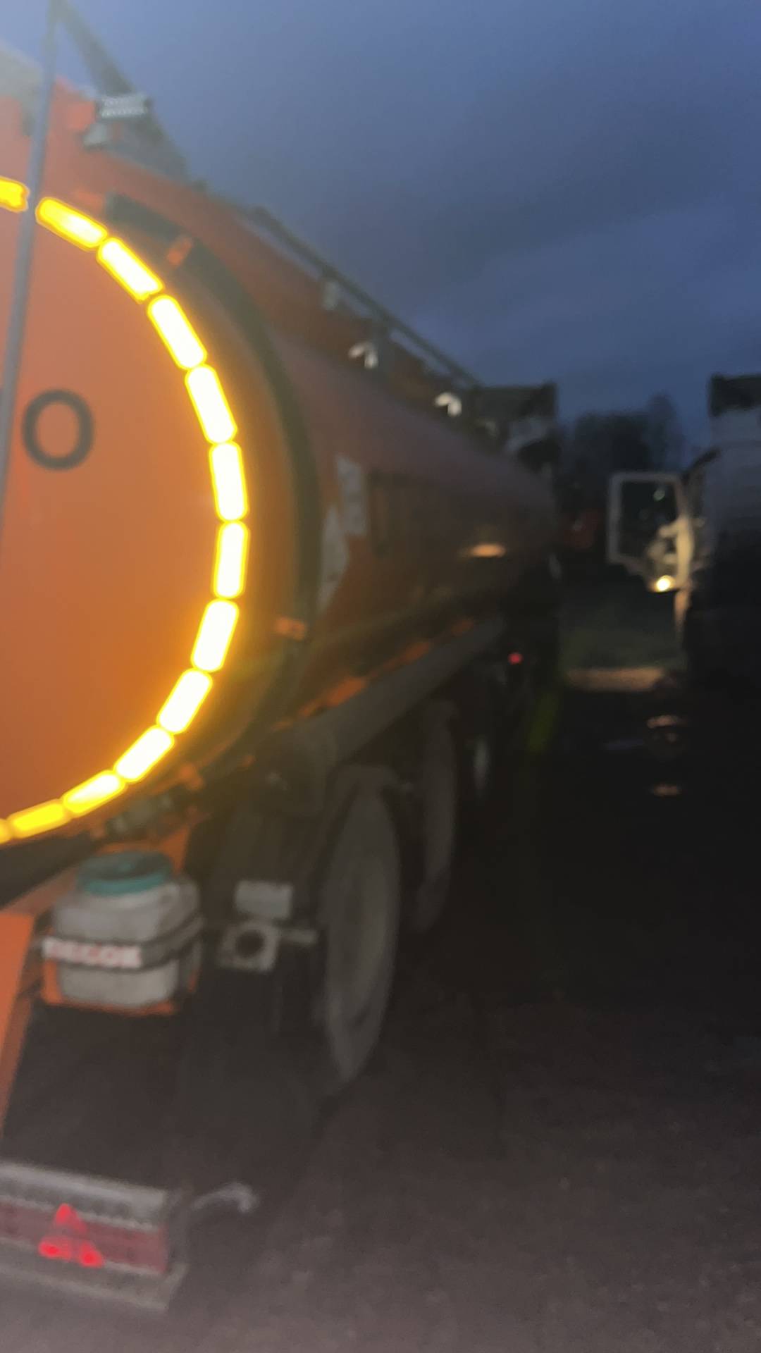 Сеспель Бензовоз SF3330 (964846)