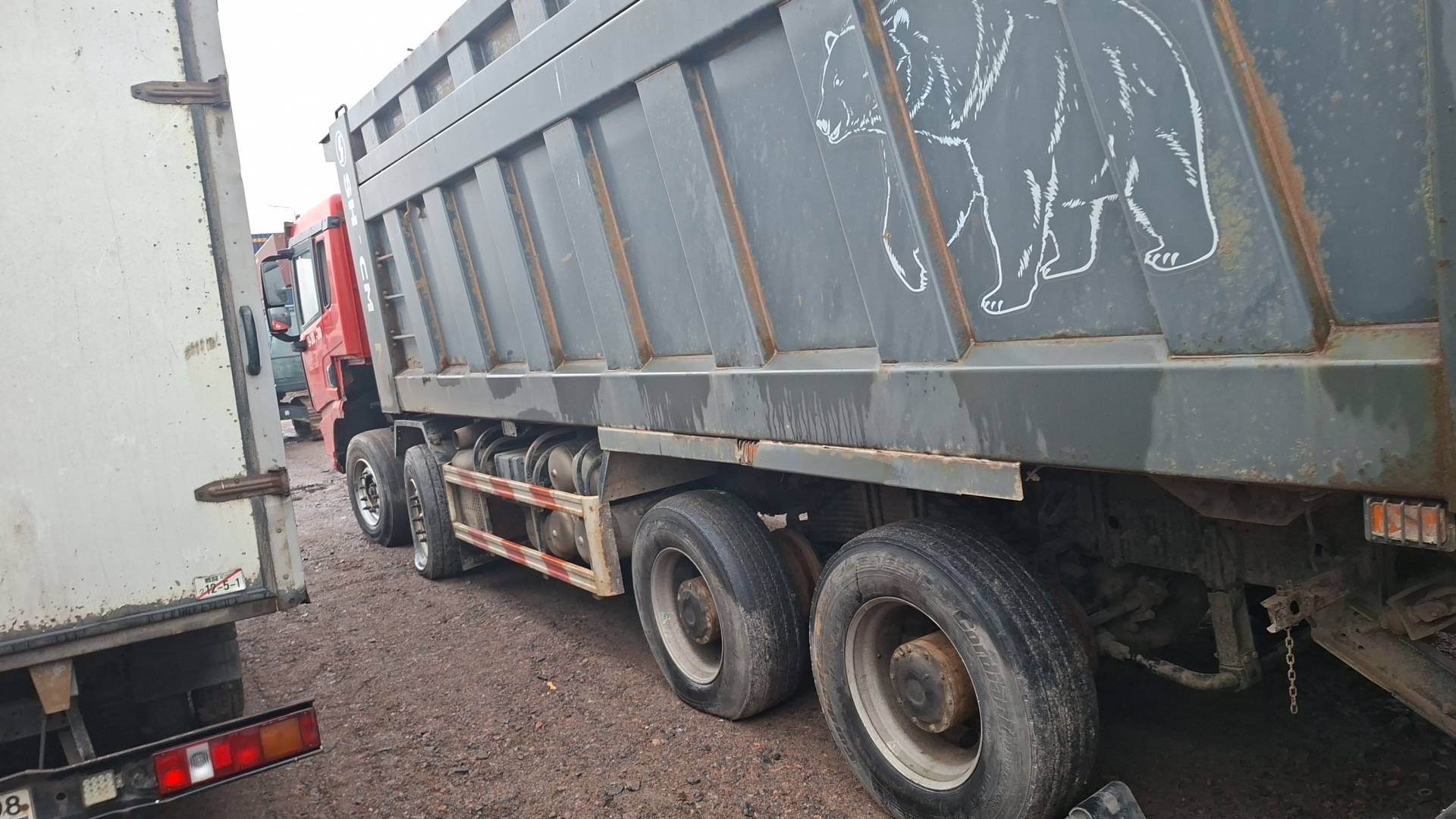 Shacman SX331863366,  100 000 км, 2023 года в лизинг