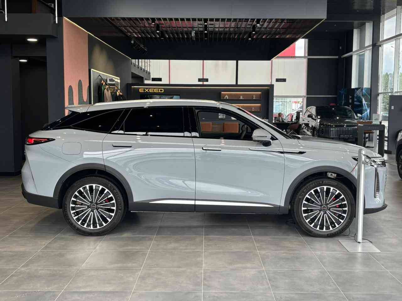 EXEED RX Premium 2.0 TGDI 8AT AWD