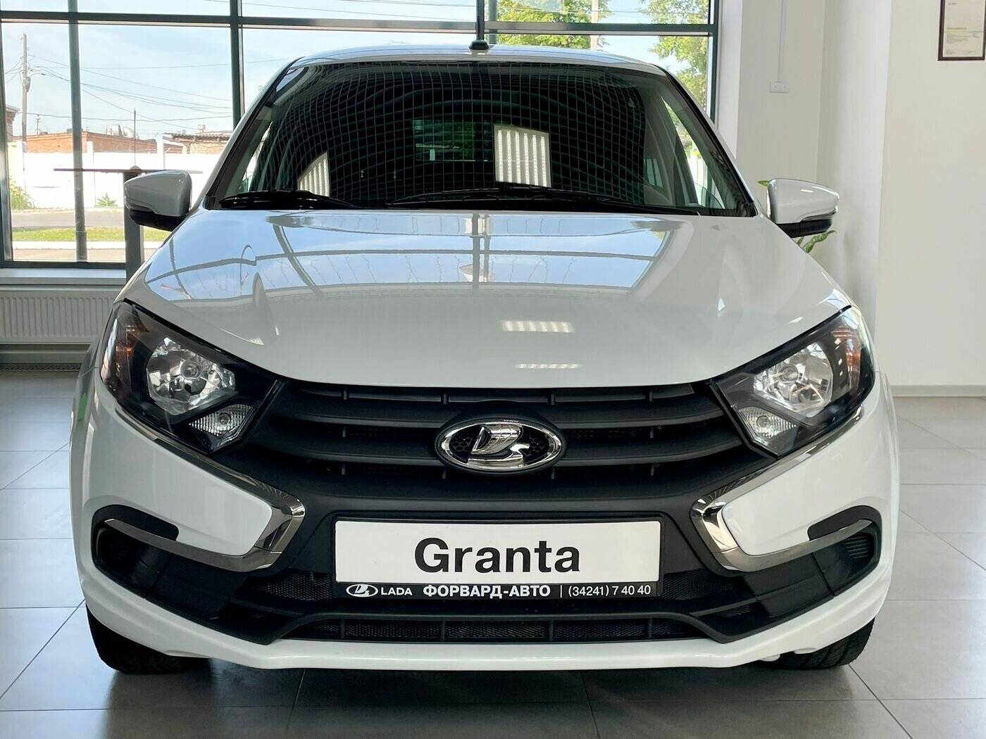 Lada Granta седан Classic 24 Кондиционер 1.6 90hp 5MT