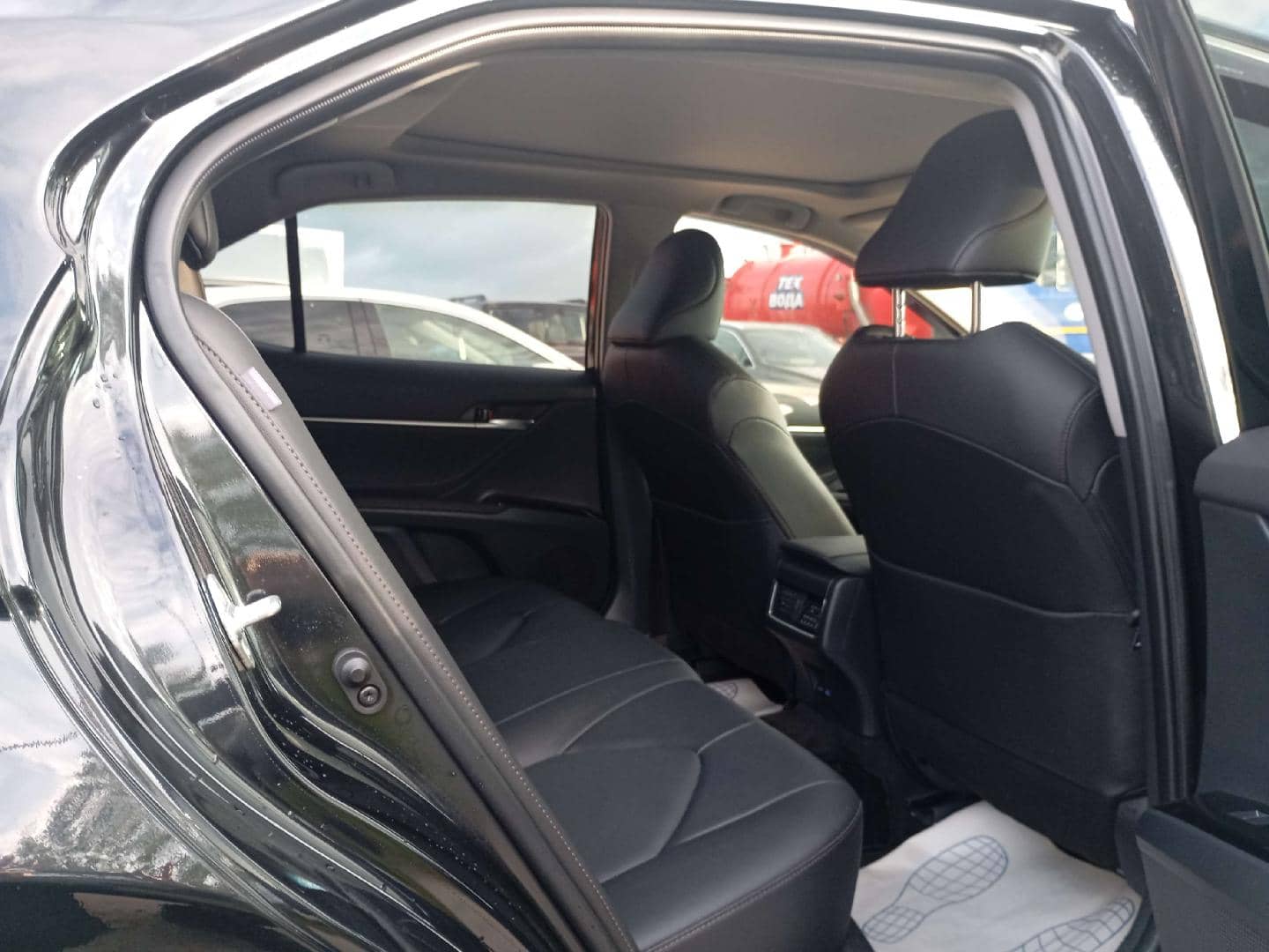 Toyota Camry,  25 959 км, 2024 года в лизинг