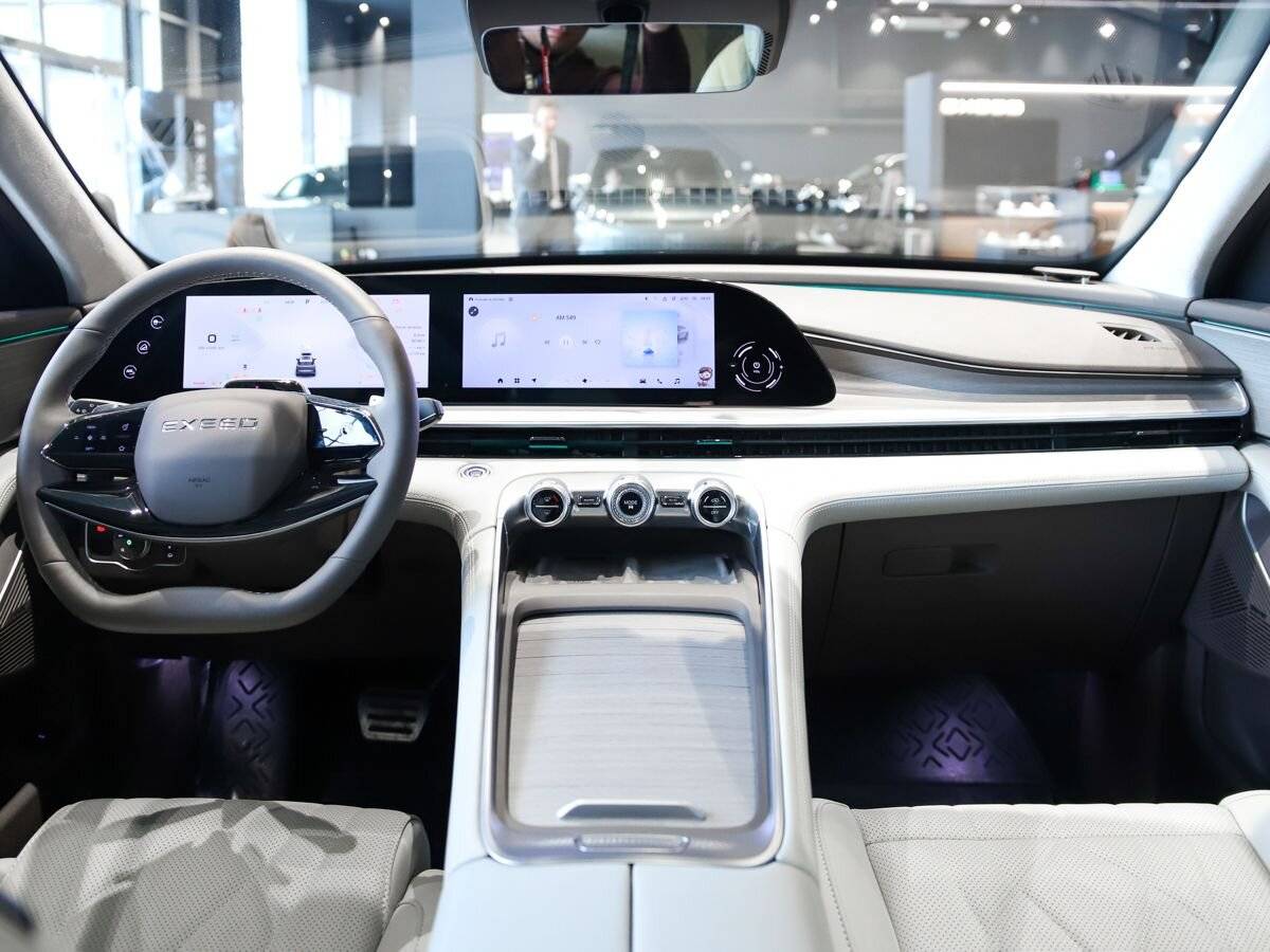 EXEED RX Флагман 2.0Т АТ полный привод (Flagship)