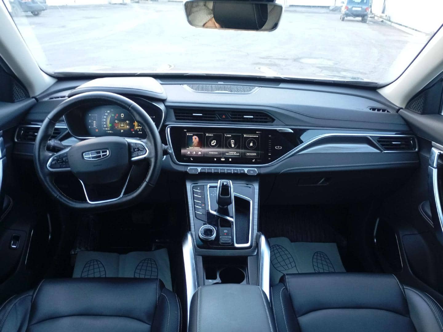 Geely Atlas Pro,  118 765 км, 2023 года в лизинг