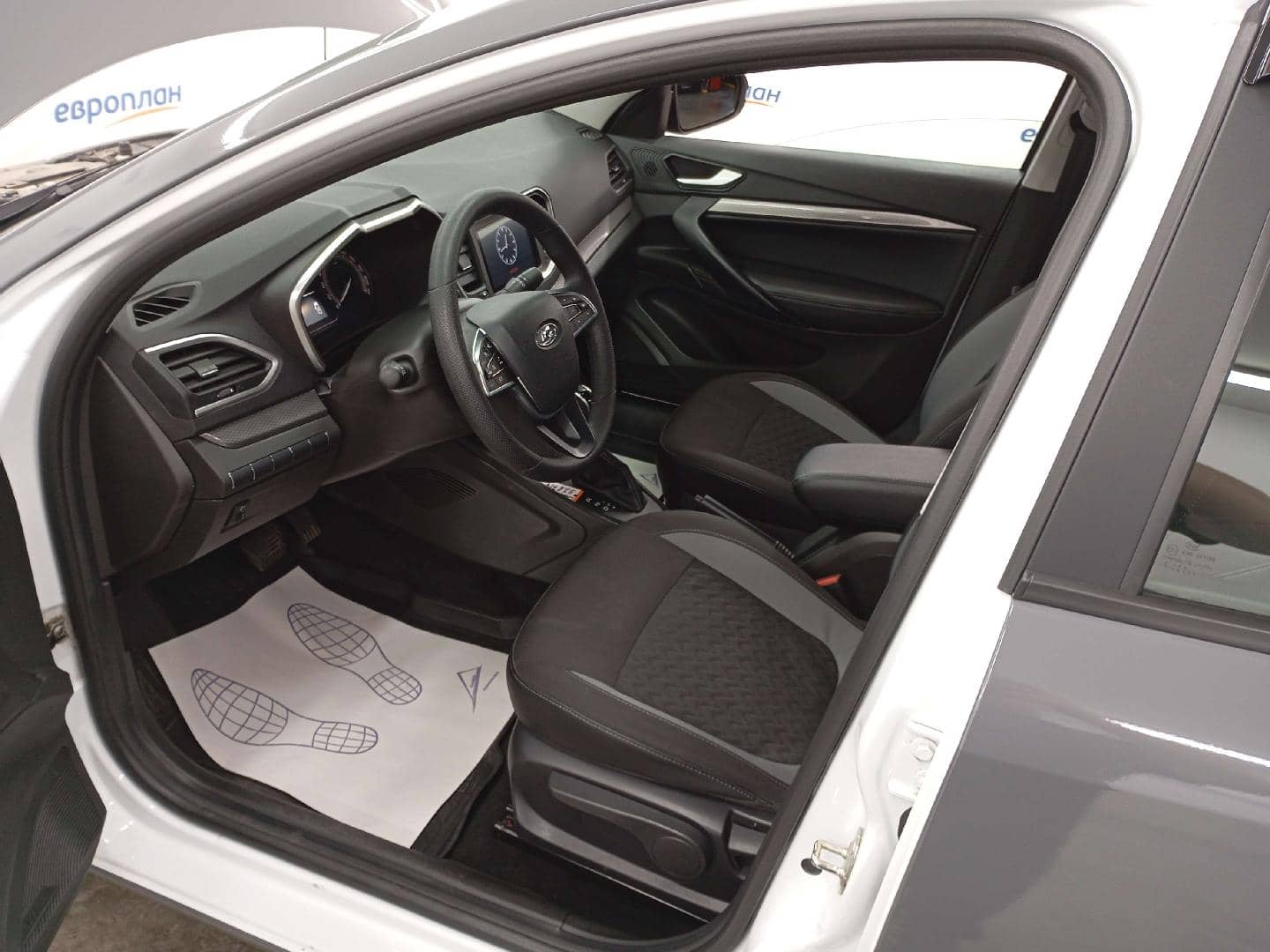 Lada Vesta седан,  41 598 км, 2024 года в лизинг