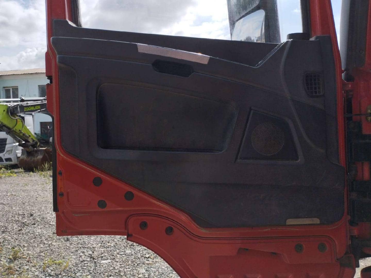 Shacman SX32586V384,  129 437 км, 2022 года в лизинг