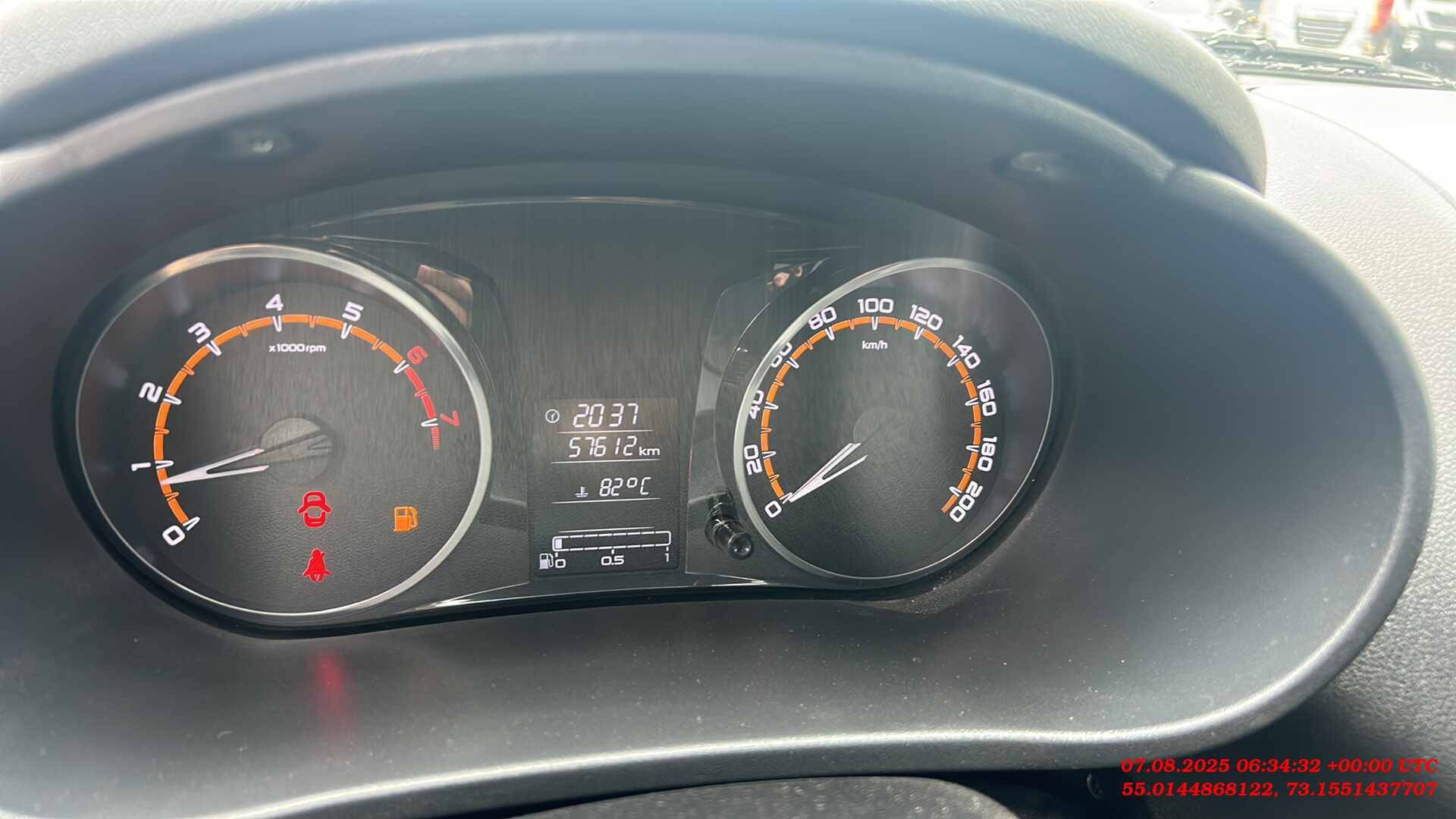 Lada Granta лифтбек,  57 612 км, 2023 года в лизинг