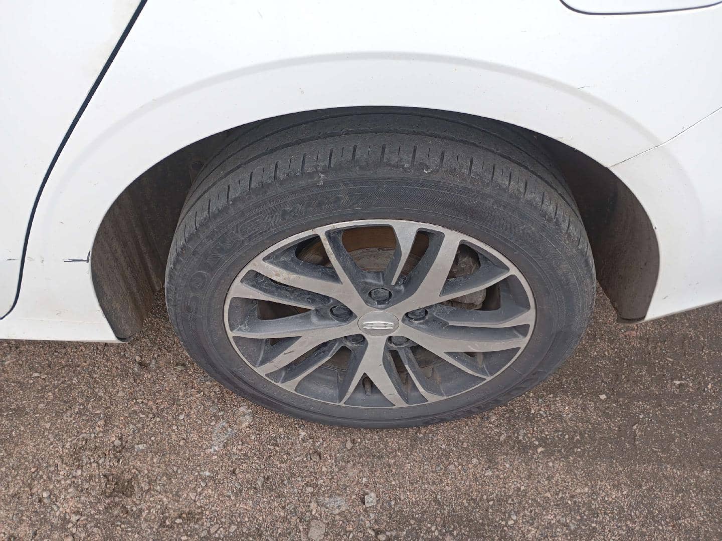 Geely Emgrand,  103 000 км, 2023 года в лизинг