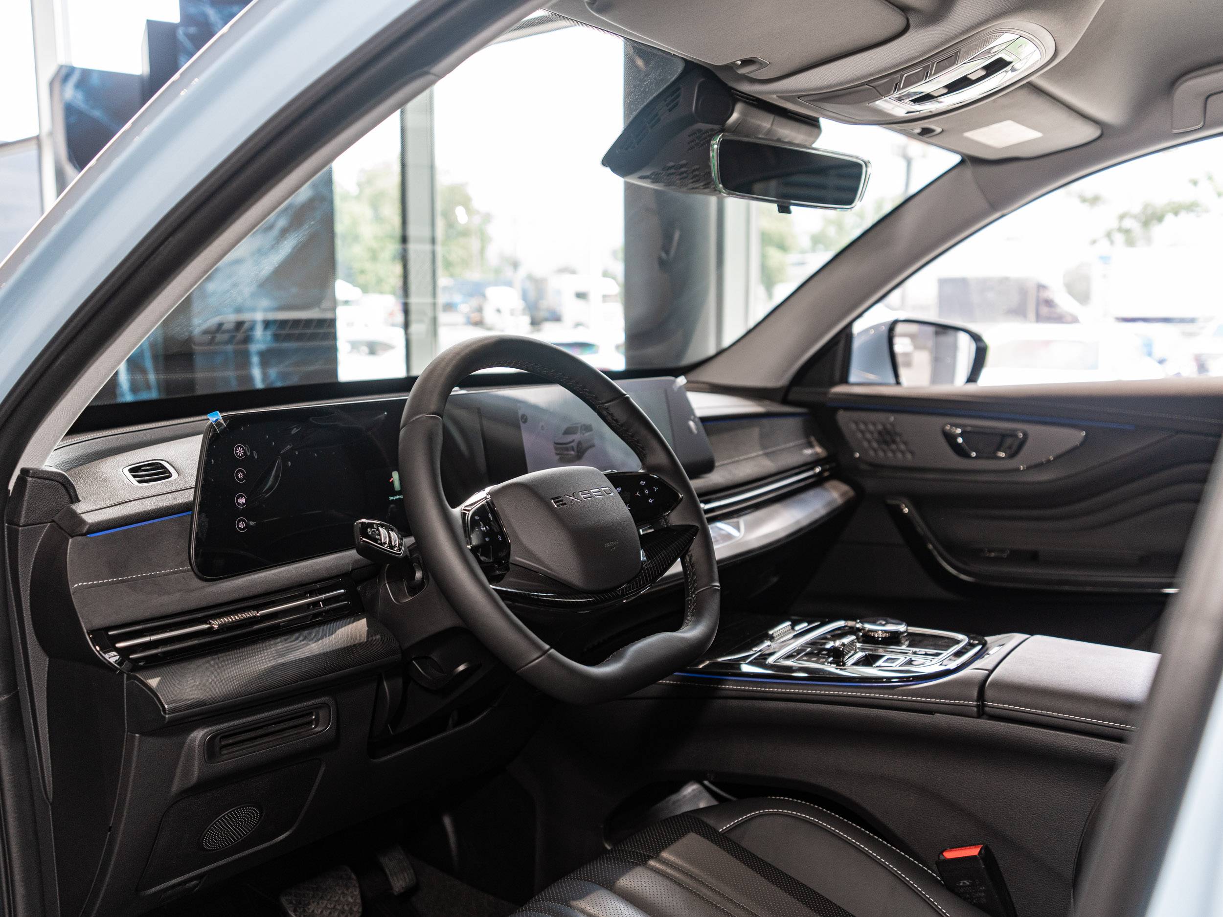 EXEED LX Business 1.5T CVT