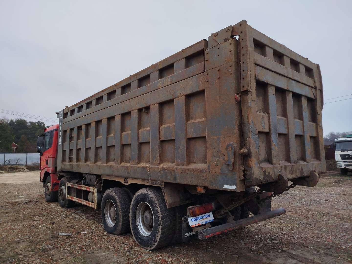 Shacman SX33186T366,  230 957 км, 2022 года в лизинг