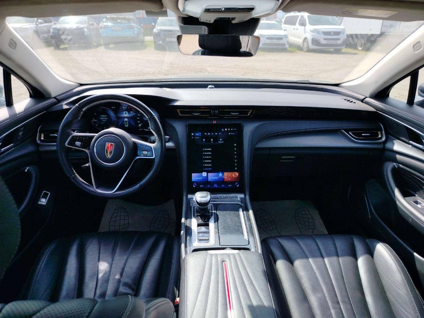 Hongqi H5,  107 780 км, 2024 года в лизинг