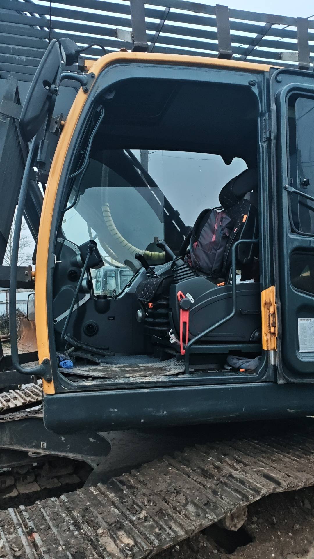 Hyundai R260LC-9S, 2022 года в лизинг