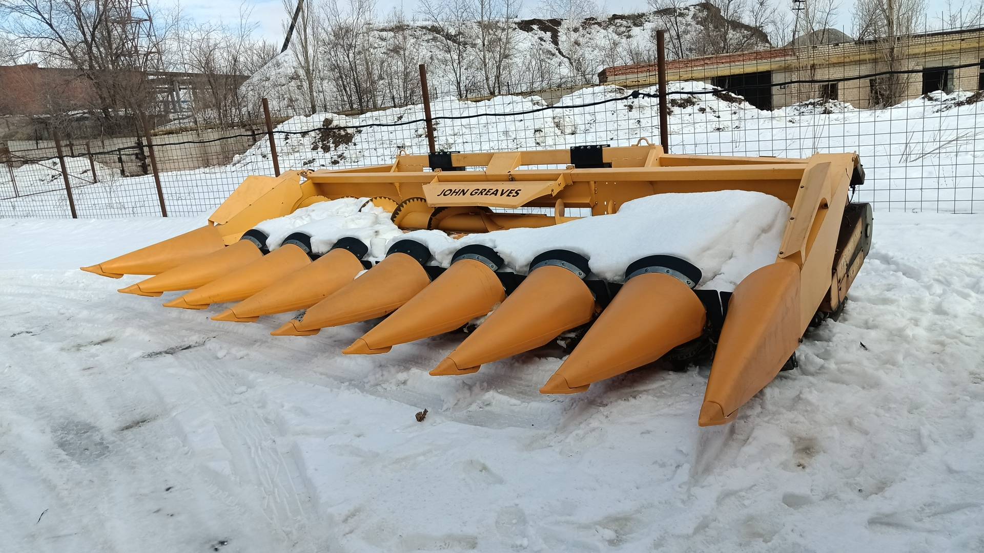 Бердянские жатки ЖК-82 Жатка для уборки кукурузы, 2022 года в лизинг