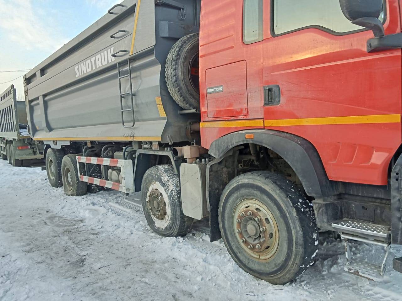 HOWO ZZ3317V386GE1 8х4 Лот 000000716