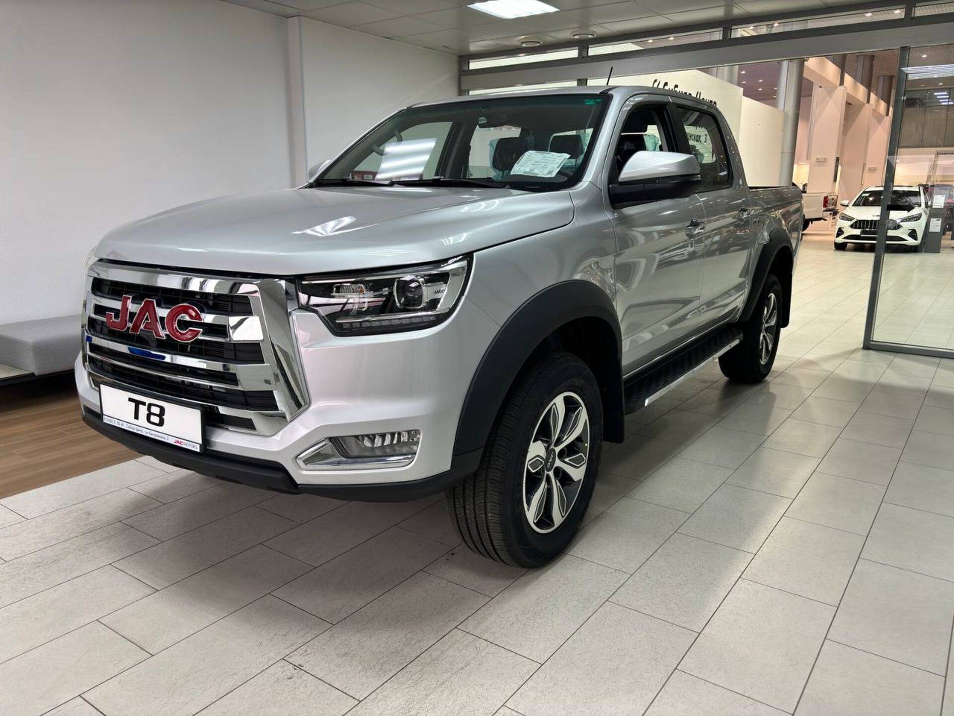 JAC T8 Full Extra 2.0T 6MT 4WD