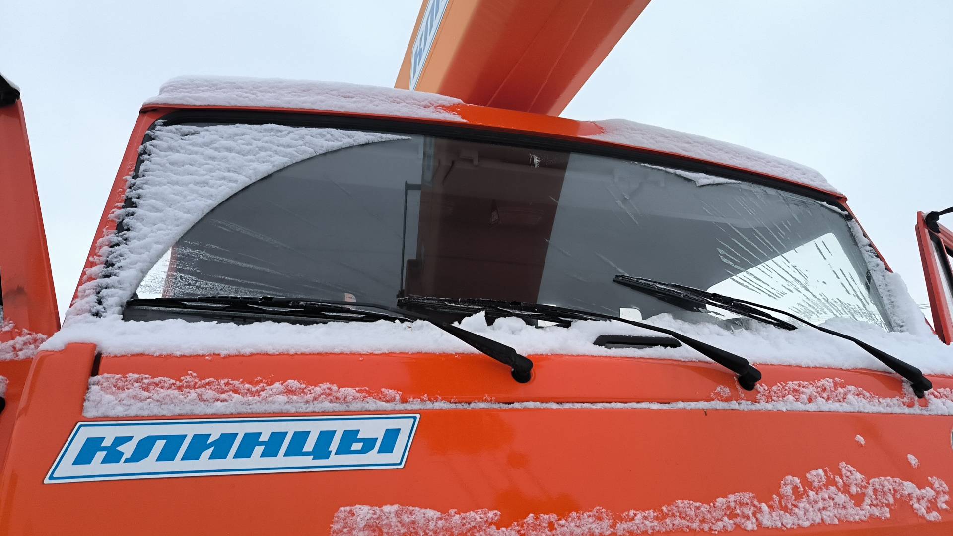 Клинцы КС-55713-5К-3 КамАЗ-43118 (6х6) г/п 25т. стрела 28м.,  36 063 км, 2022 года в лизинг