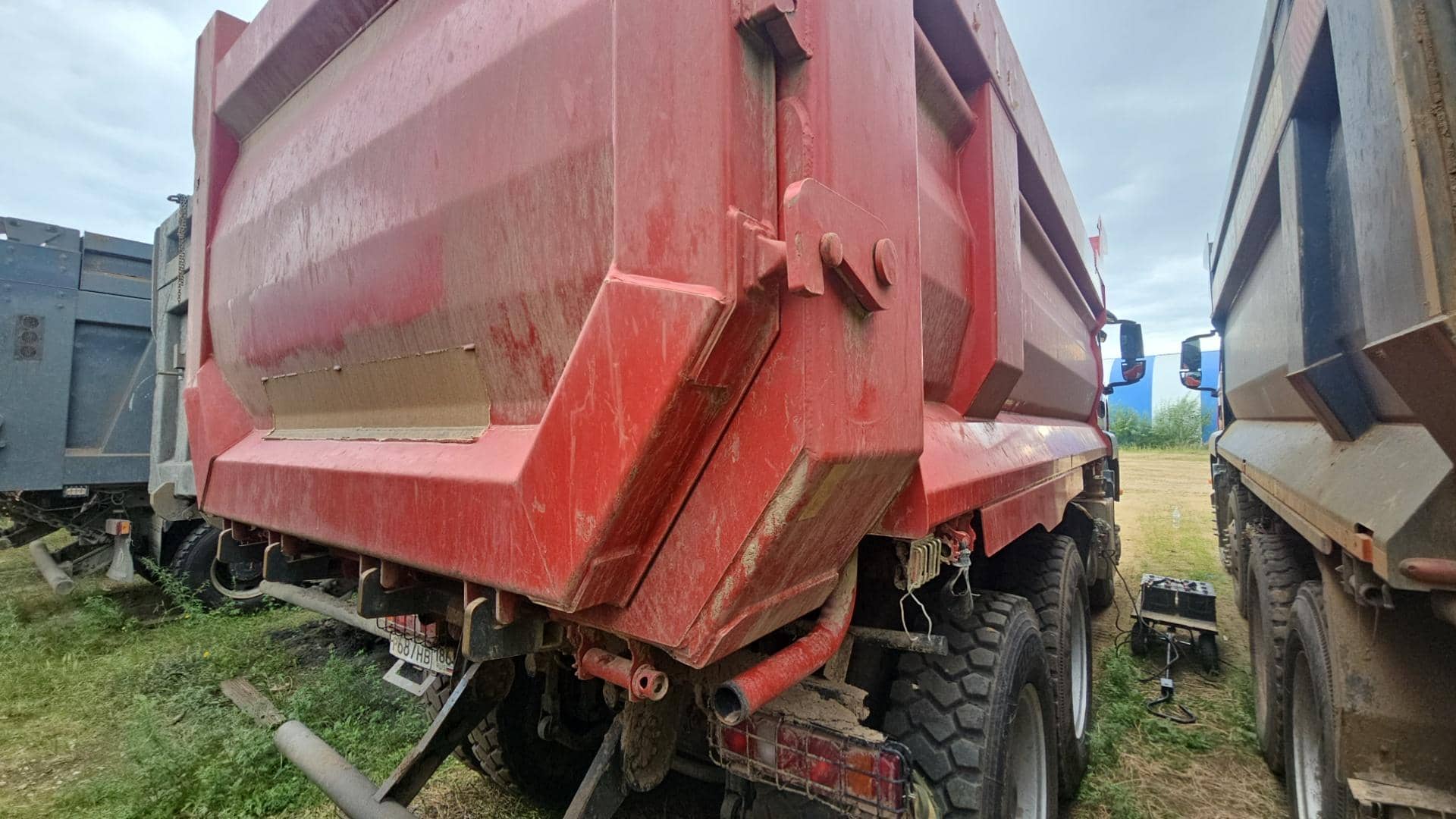 Sitrak ZZ3406V455ME,  54 711 км, 2024 года в лизинг