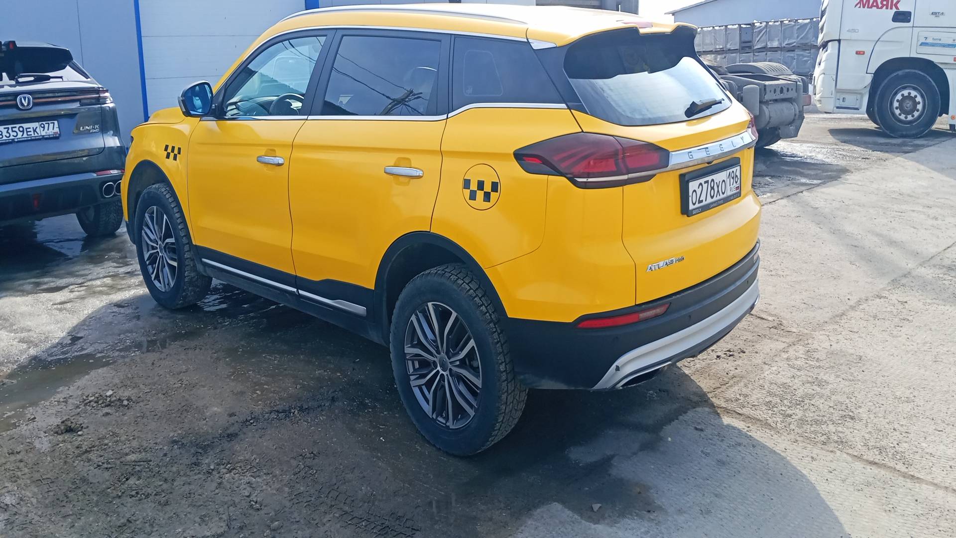 Geely Atlas Pro,  114 011 км, 2024 года в лизинг