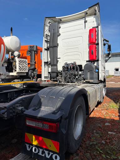 Volvo FH 460 4x2 (FH Globetrotter)