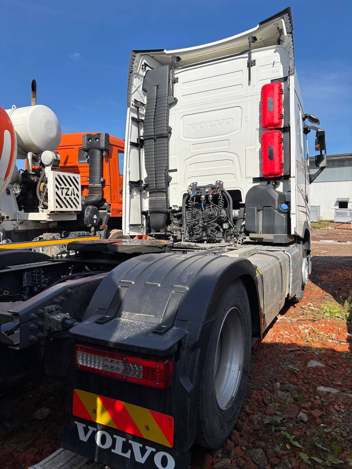 Volvo FH 460 4x2 (FH Globetrotter),  533 023 км, 2021 года в лизинг