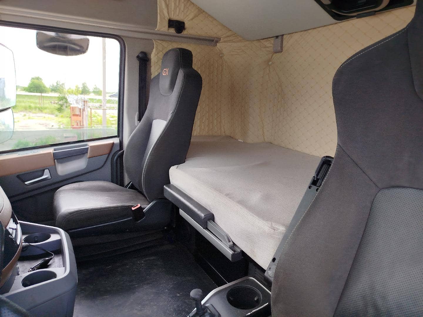 DongFeng GX DFH4180 4x2,  593 393 км, 2024 года в лизинг