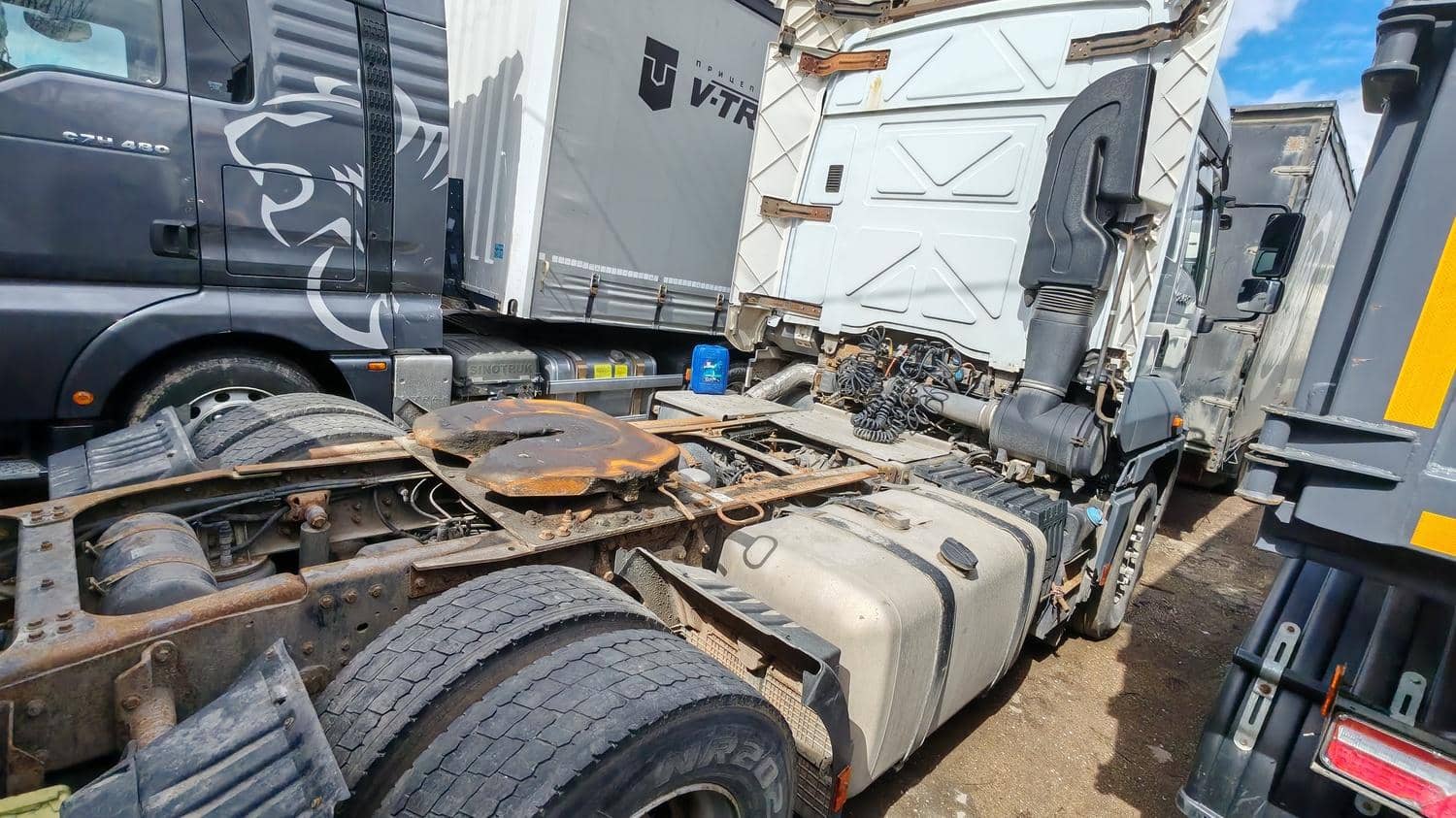Ford CARGO 1848Т 4x2,  747 566 км, 2018 года в лизинг