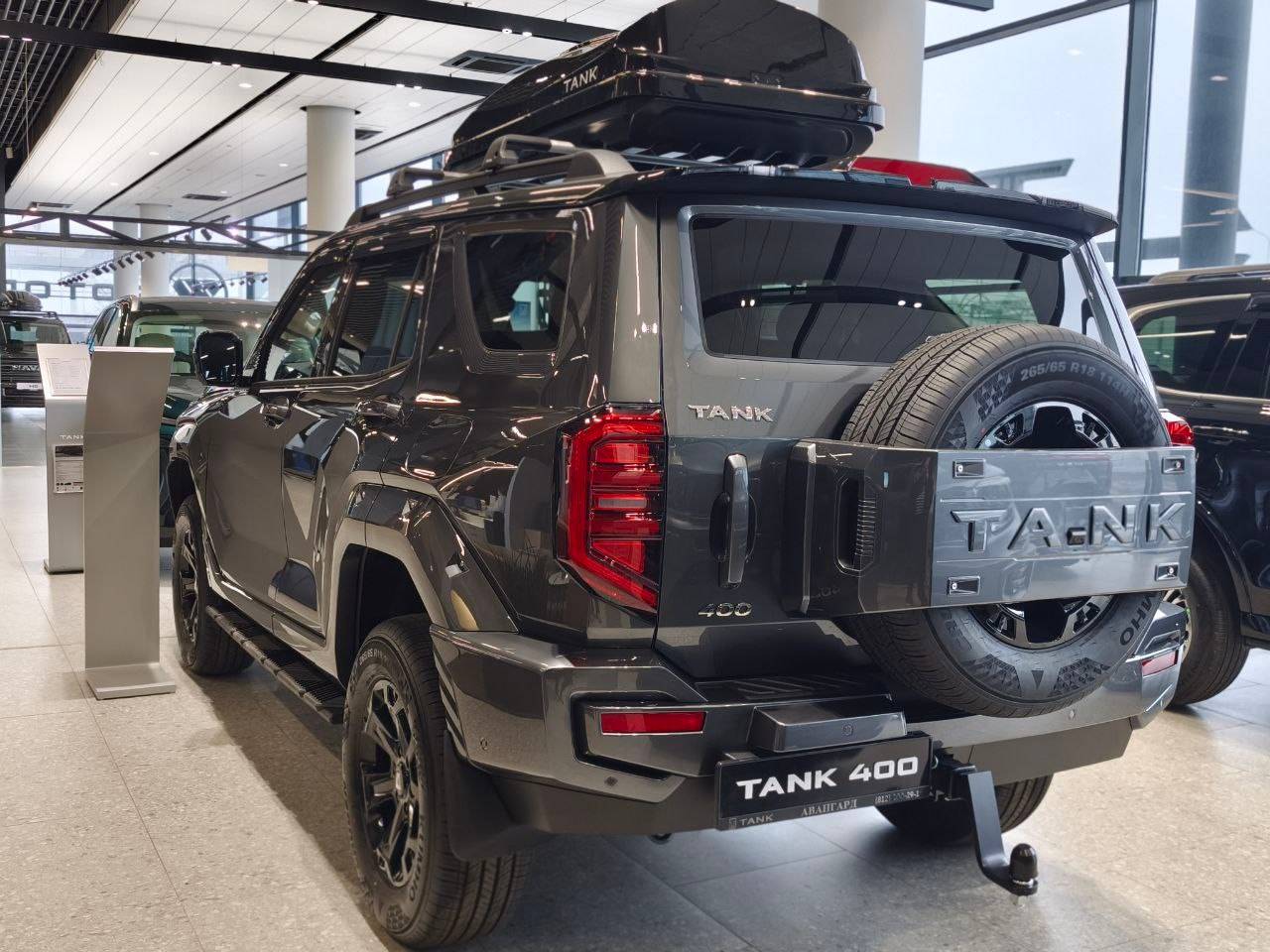 Tank 400 2.0T AT 4WD Premium