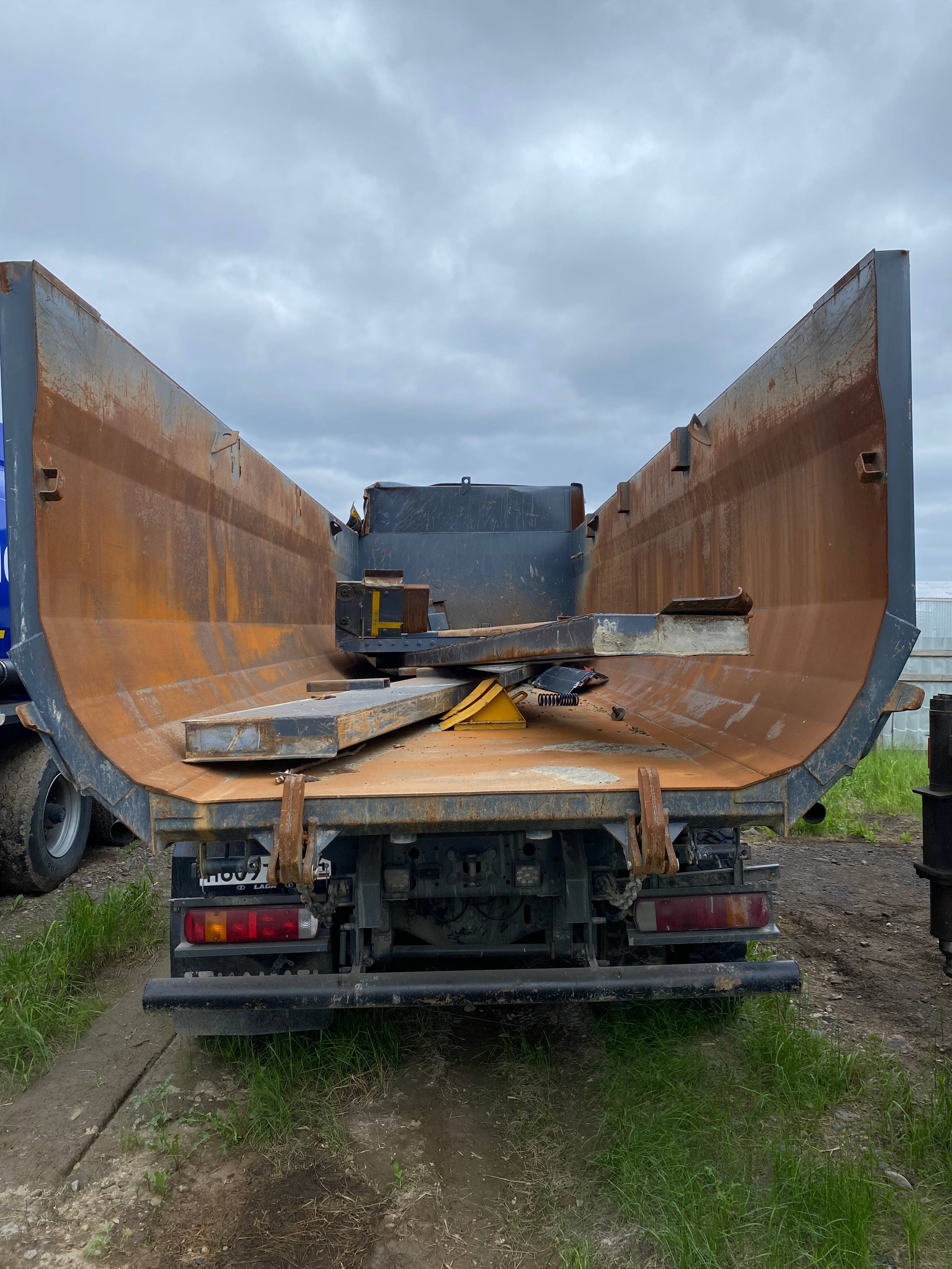 HOWO ZZ3317V386GE1 8х4 Лот 000000851
