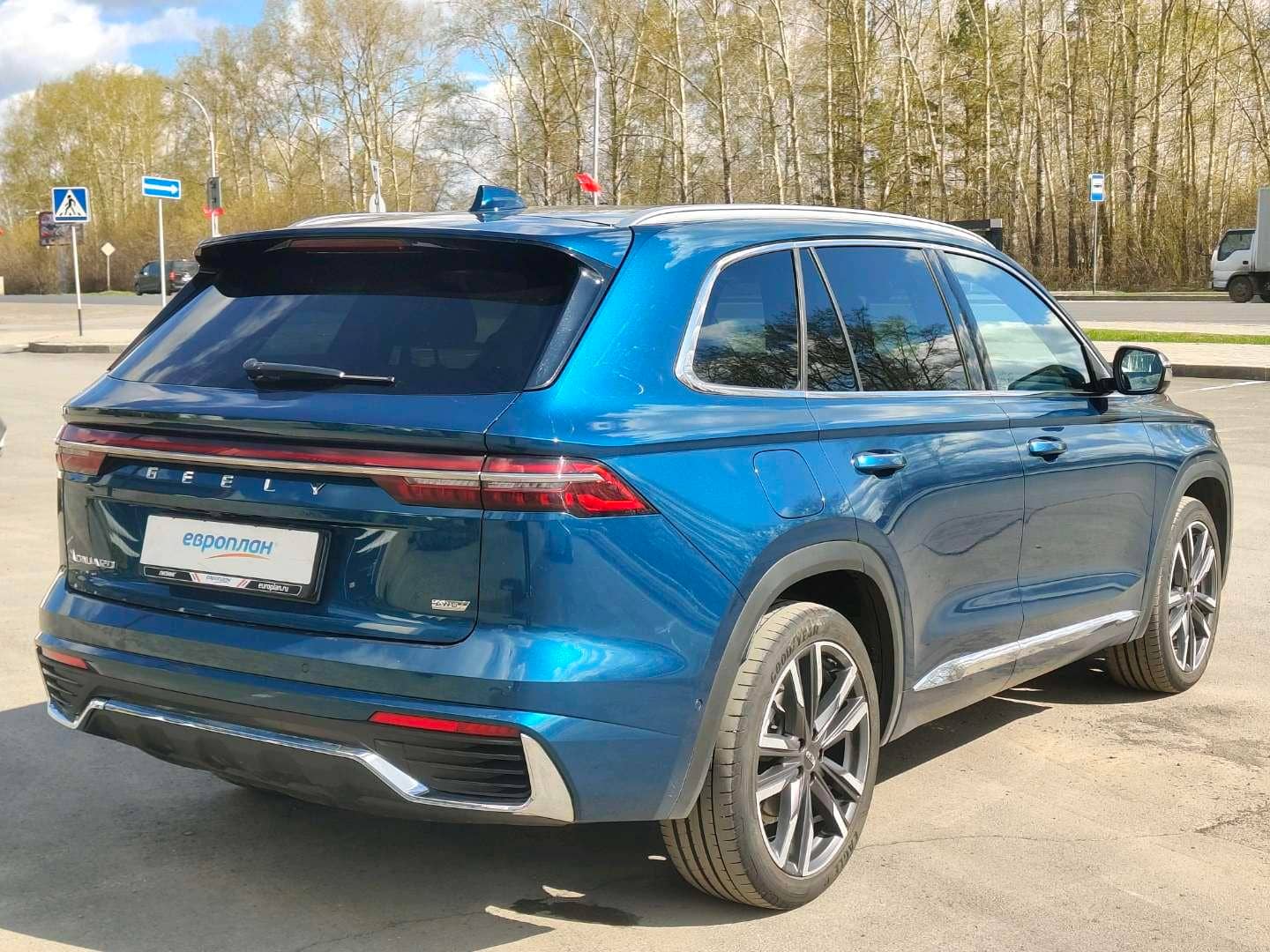 Geely Monjaro,  49 948 км, 2024 года в лизинг