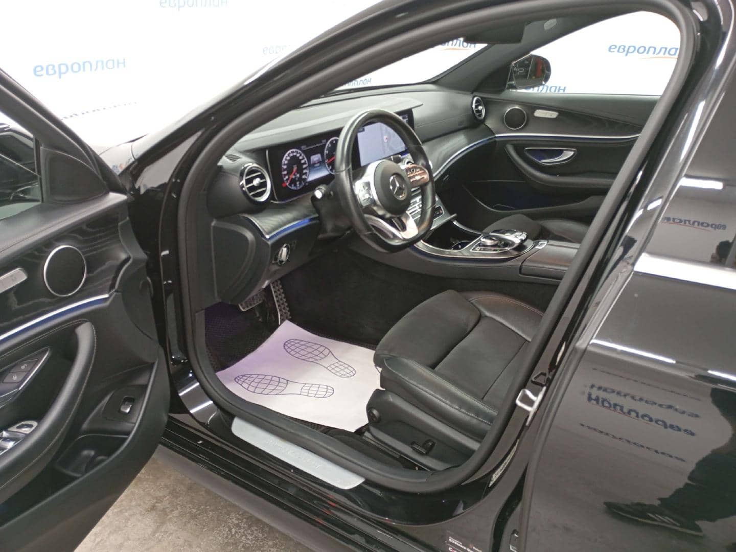Mercedes-Benz E седан,  175 524 км, 2020 года в лизинг