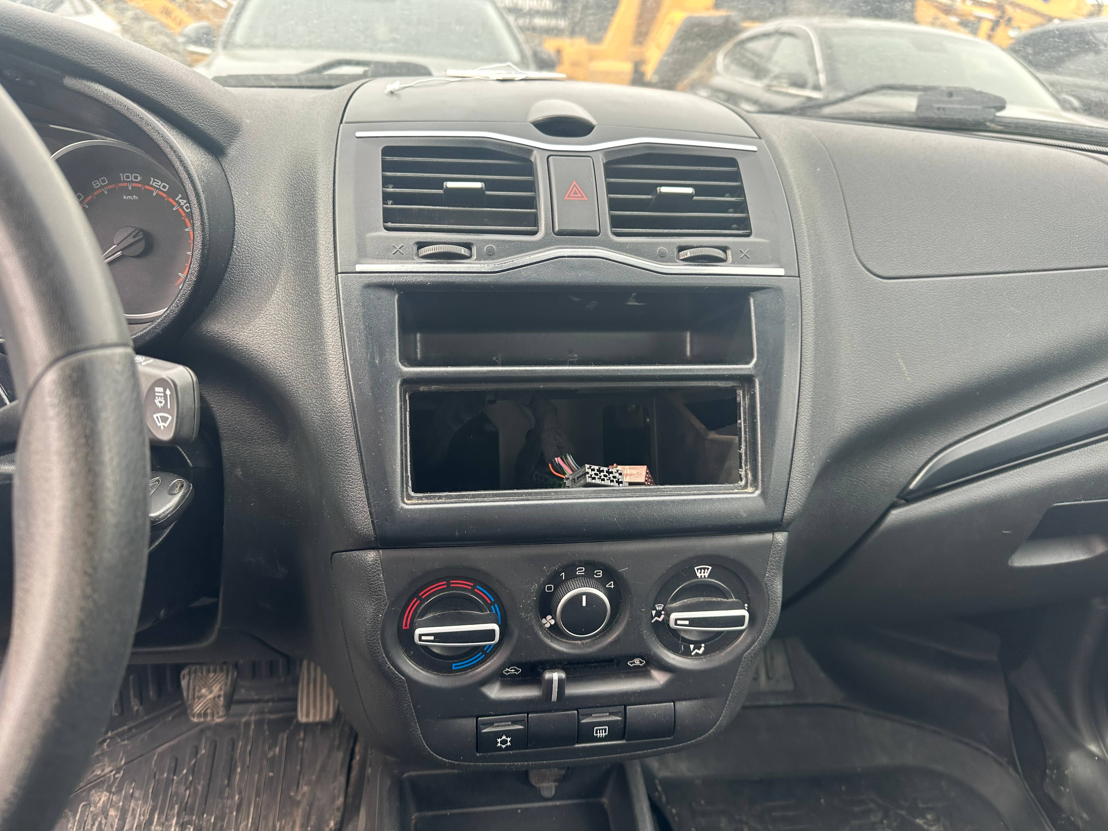 Lada Granta седан,  135 900 км, 2023 года в лизинг