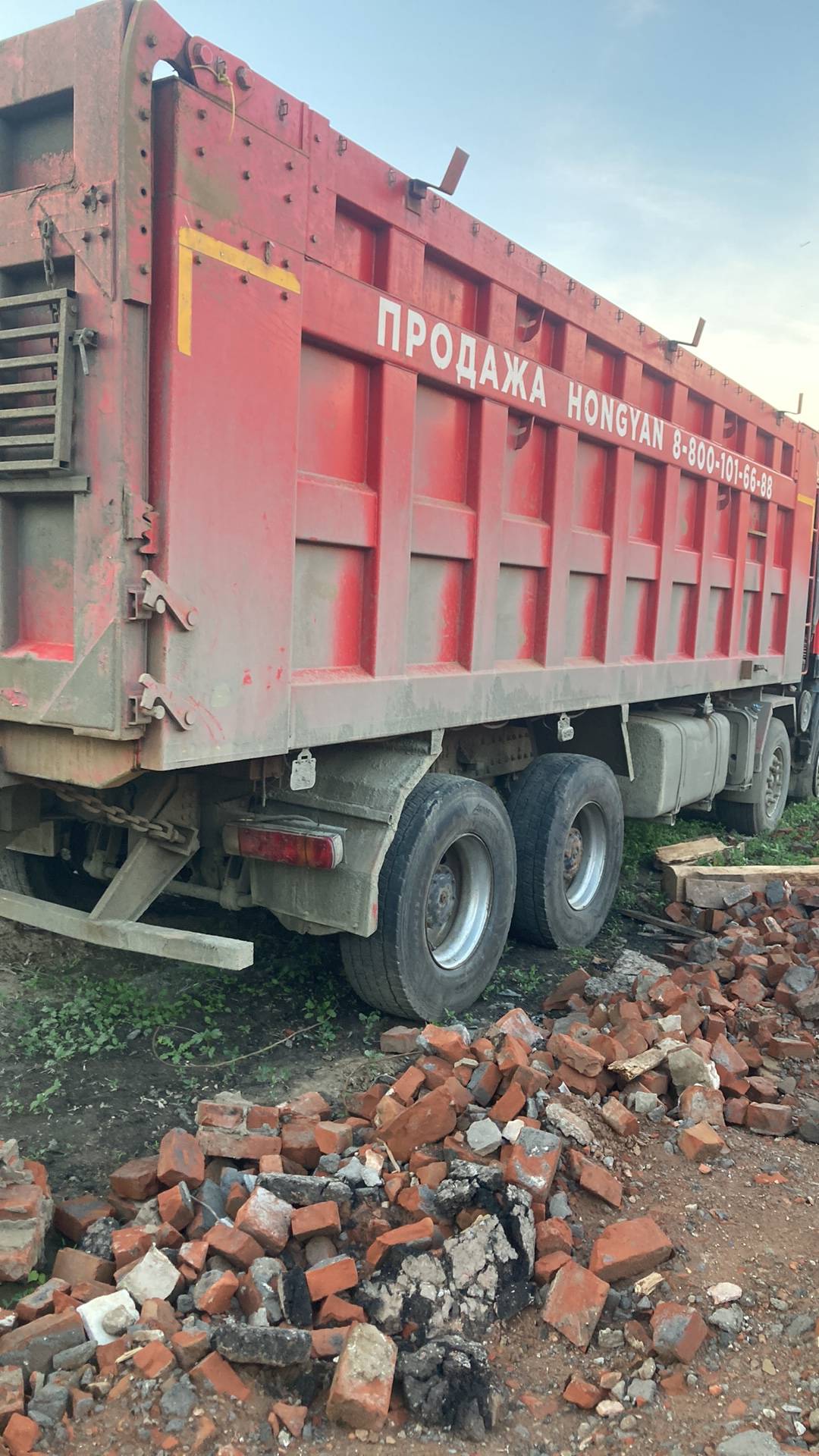 HONGYAN CQ3406HV39,  220 000 км, 2022 года в лизинг