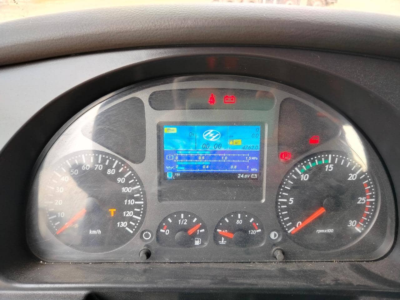 HONGYAN CQ4187HD12381T LNG,  180 000 км, 2023 года в лизинг
