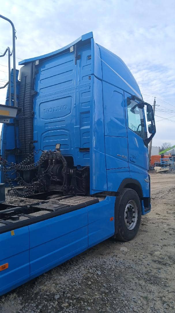 Volvo FH 460 4x2 (FH Globetrotter),  756 215 км, 2021 года в лизинг