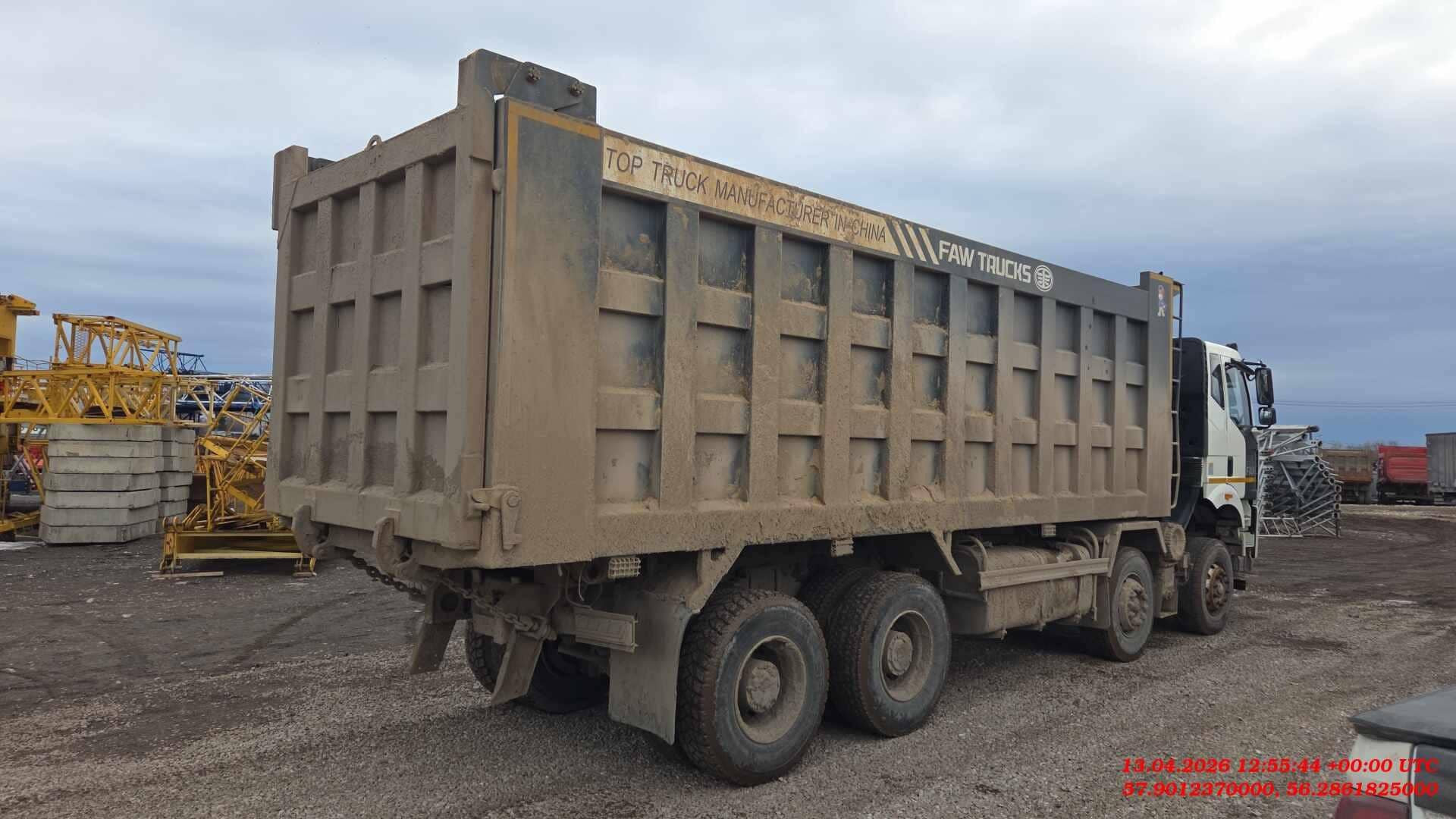 FAW CA3310P66K24T4E5 8х4,  303 711 км, 2023 года в лизинг
