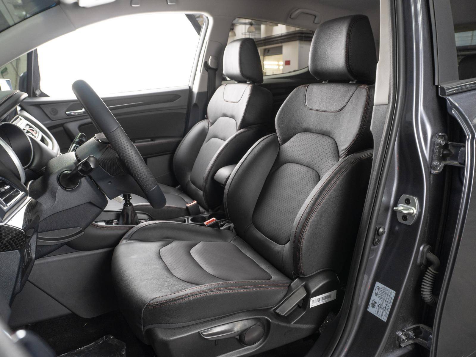JAC JS3 Luxury 1.6 MT