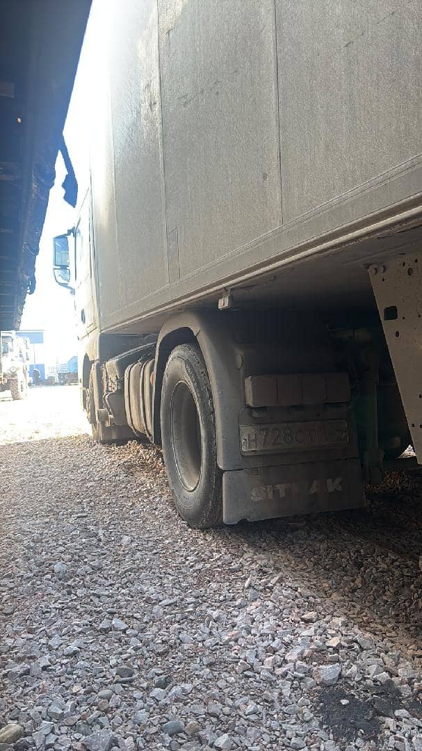 Sitrak C7H 4x2 ZZ4186V361HE,  520 000 км, 2022 года в лизинг