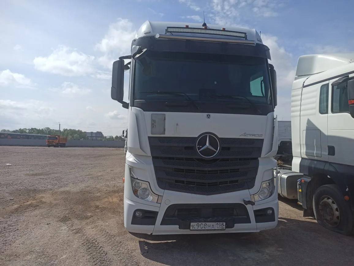 Mercedes-Benz Actros 5 1845 LS 4x2 (BigSpace),  574 686 км, 2020 года в лизинг