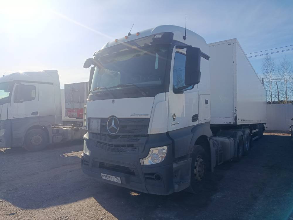 Mercedes-Benz Actros 5 1845 LS 4x2 (BigSpace),  574 686 км, 2020 года в лизинг