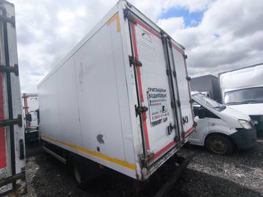 ISUZU NPR75LK