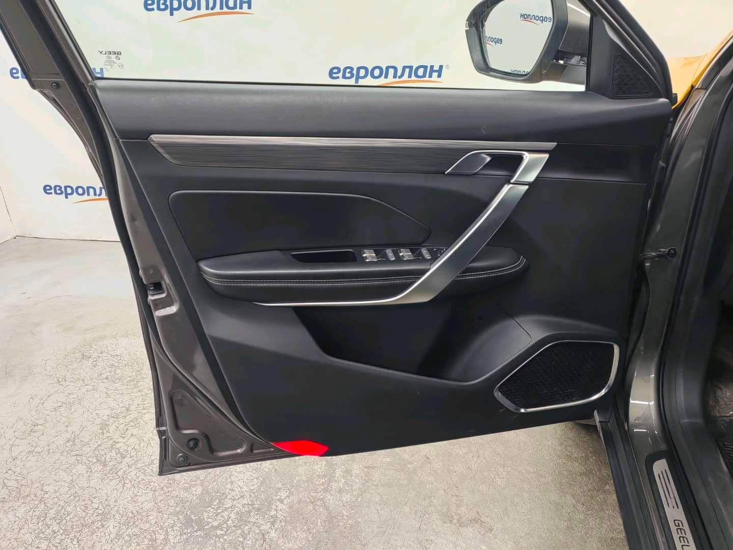Geely Atlas Pro,  220 682 км, 2023 года в лизинг