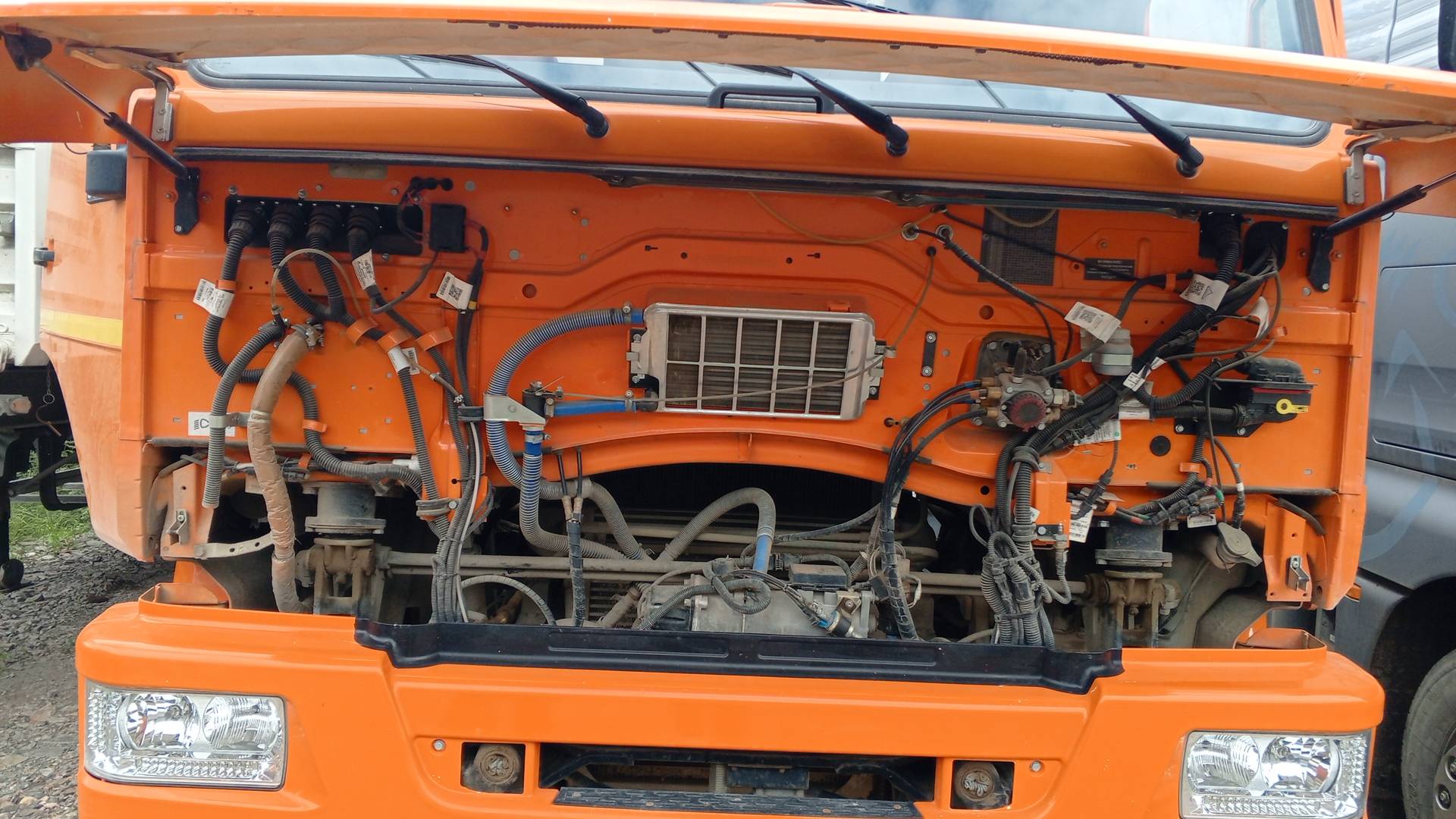 КАМАЗ 6540-48(A4),  14 796 км, 2023 года в лизинг