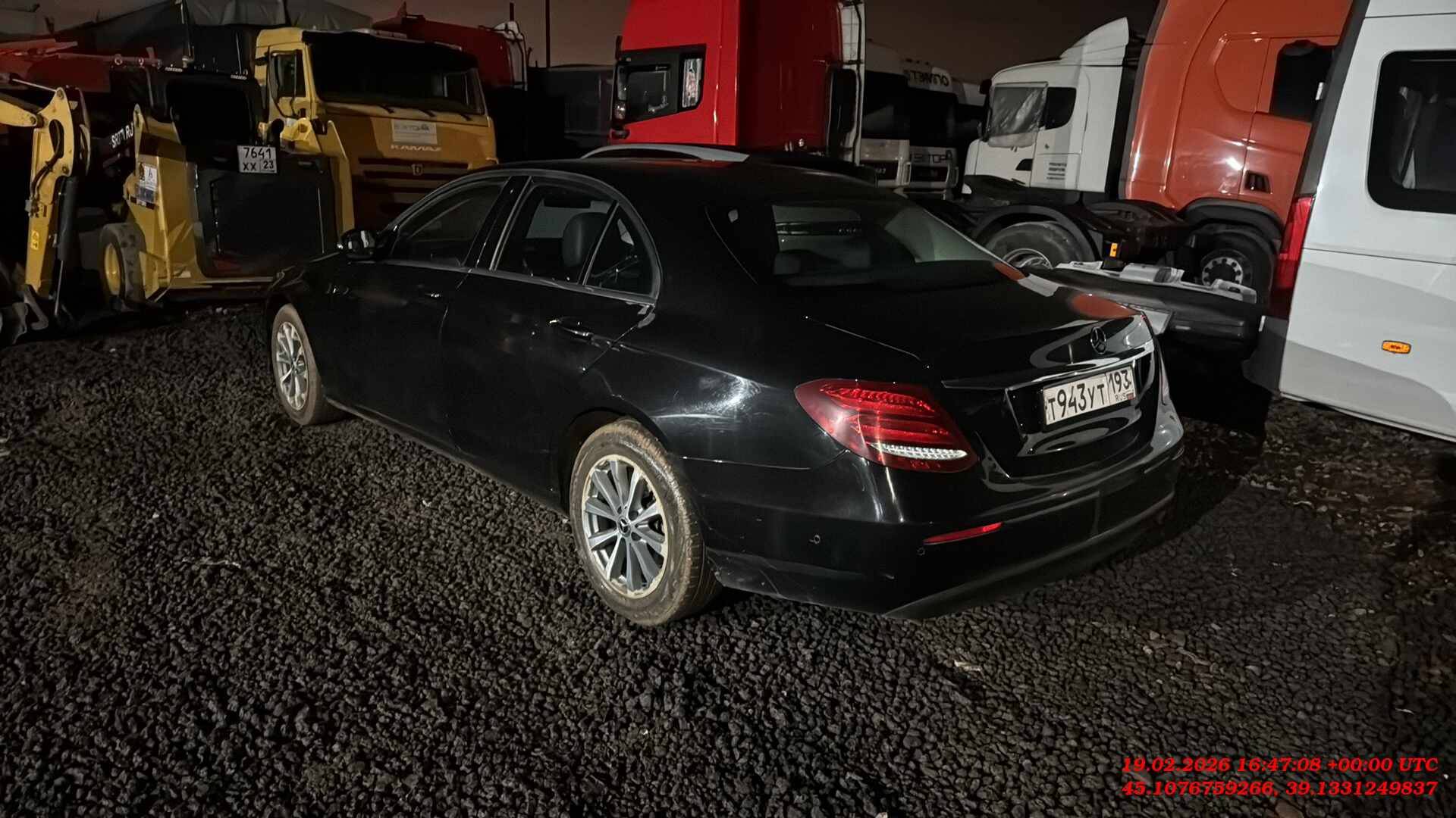 Mercedes-Benz E седан,  206 729 км, 2019 года
